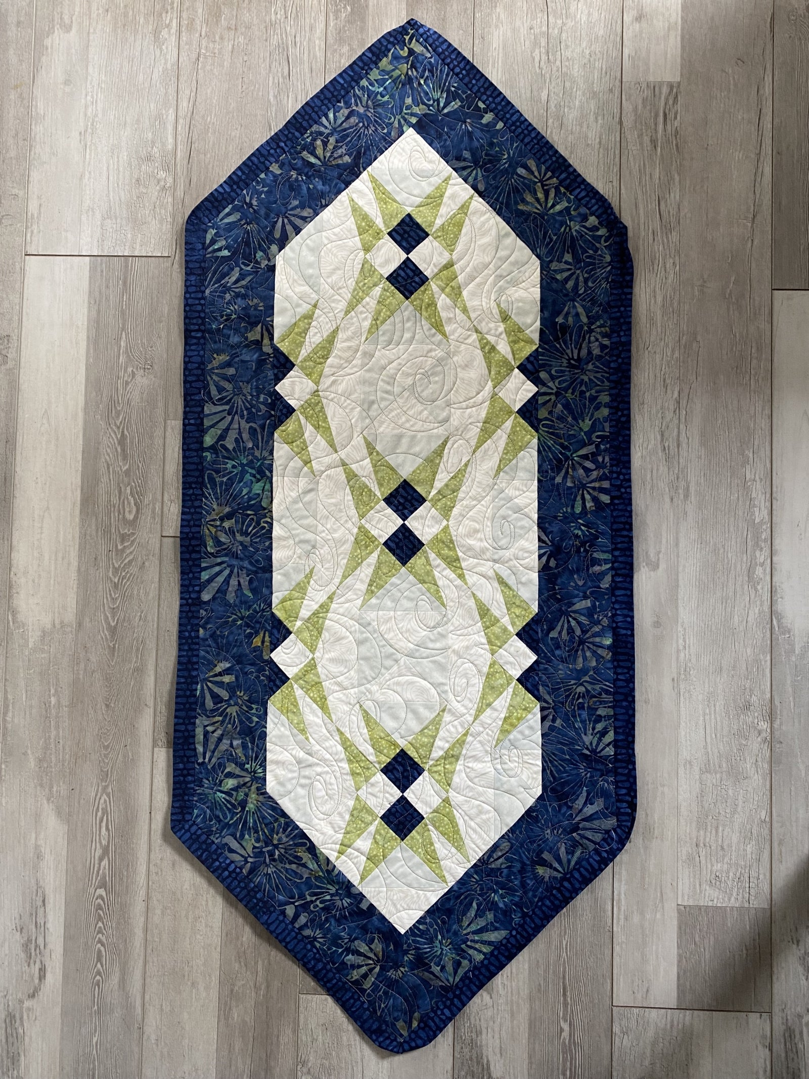 Kit - River Rocks Table Runner